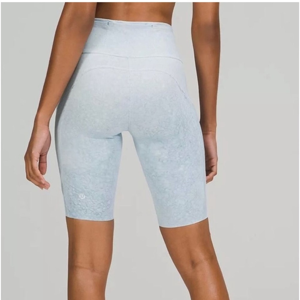 Lululemon Fast and F High-Rise Shorts size 2 NWT